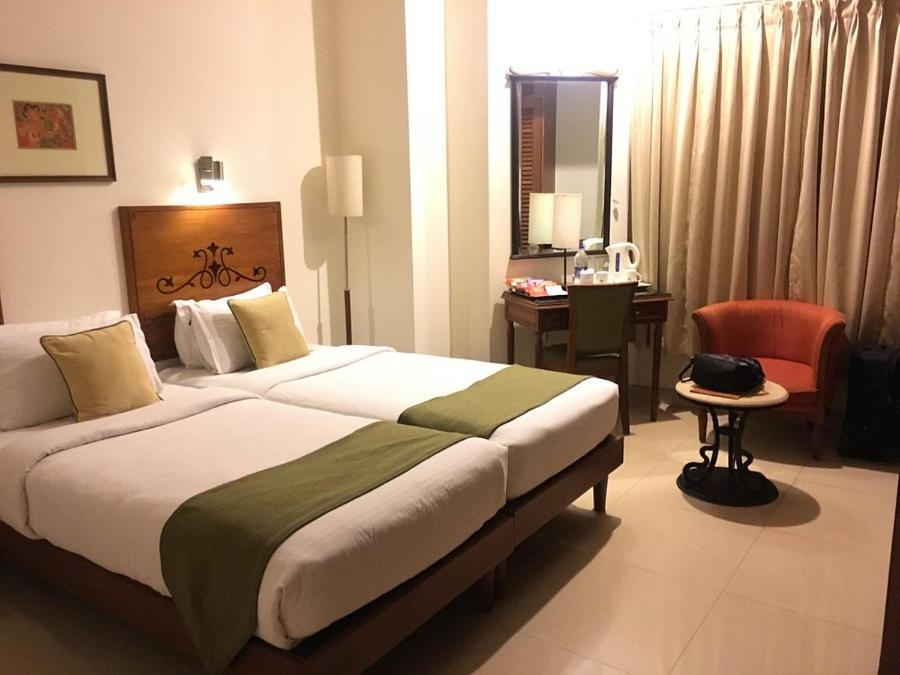 Nani Hotels & Resorts Kollam Extérieur photo